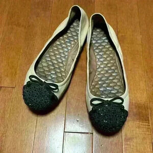 Sam Edelman Beatrix Cream and Black Spiked Toe Flats